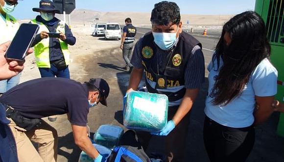 Policías y aduaneros interceptaron casi 30 kilos de droga que iban a llegar a Tacna. (Foto: Difusión)
