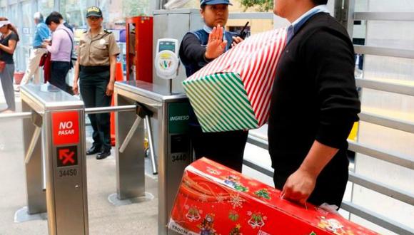 Metropolitano prohíbe el ingreso con paquetes grandes por fiestas navideñas