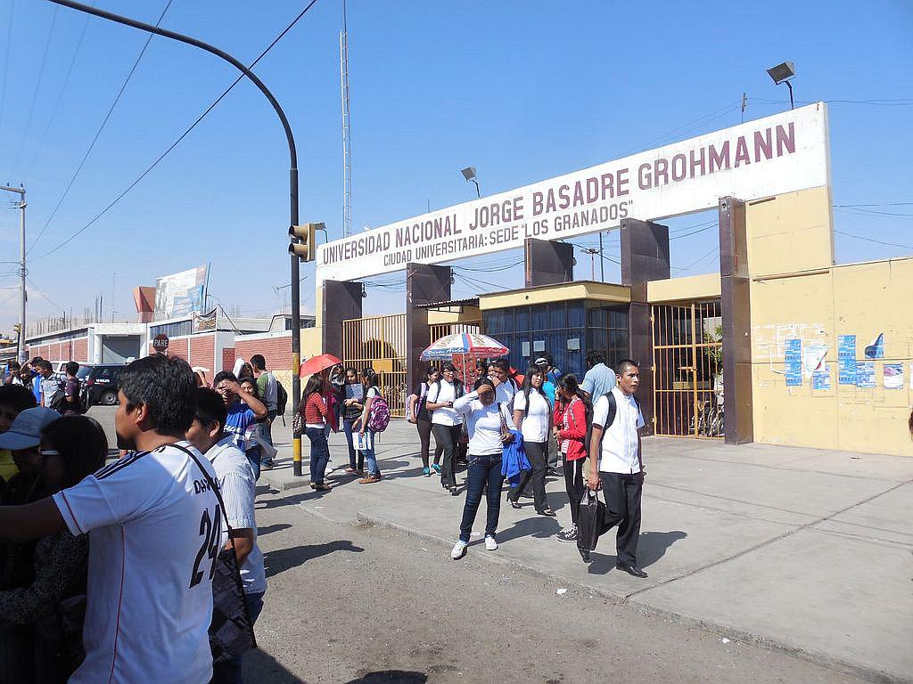 Ex fiscal expondrá hoy libro sobre Fujimori en la UNJBG