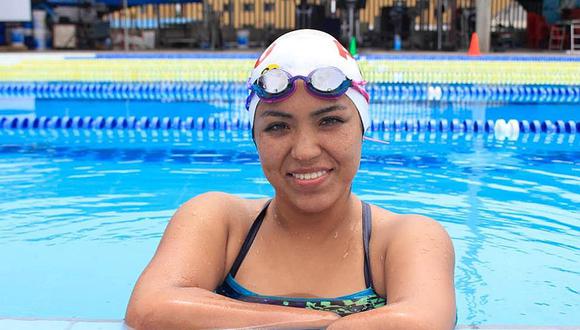 Nadadora Dunia Felices superó su marca en Parapanamericanos 