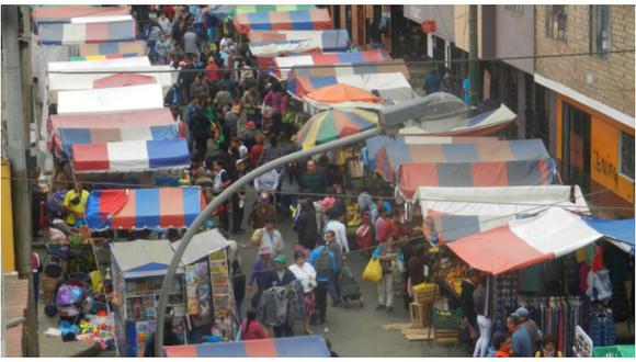Callao: intentan desalojar comerciantes de mercado de Carmen de la Legua (VIDEO)