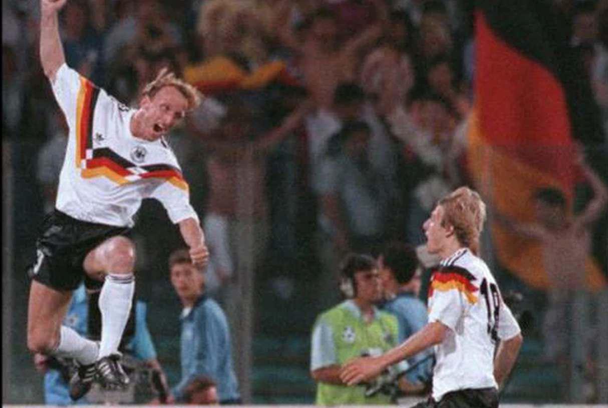 Andreas Brehme subasta balón final del Mundial Italia para lucha contra coronavirus. (Foto: AFP)