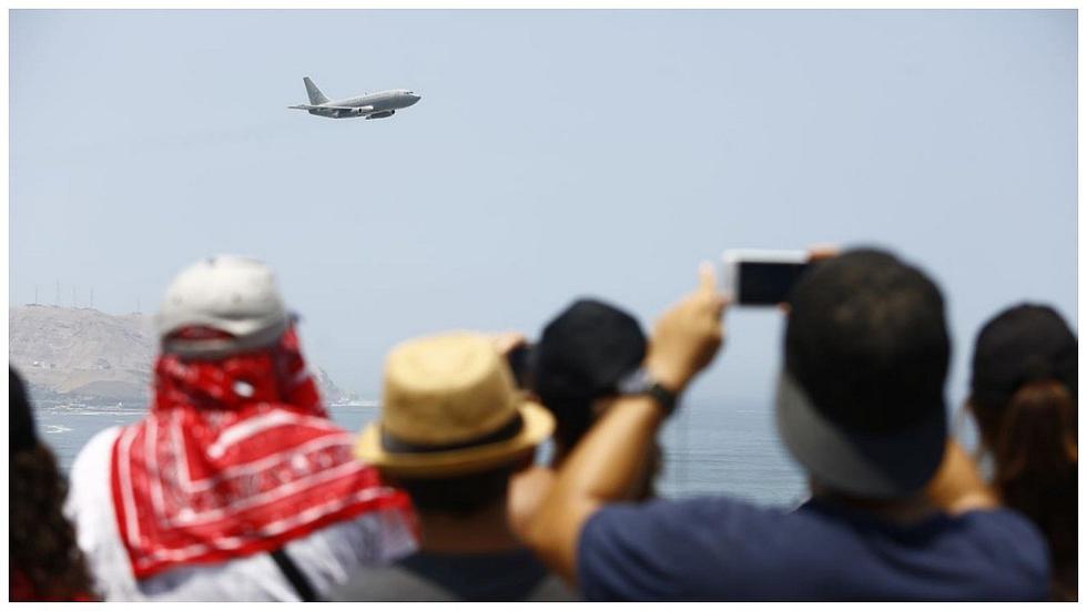 Fuerza Aérea muestra poderosas aeronaves en la Costa Verde (VIDEO)