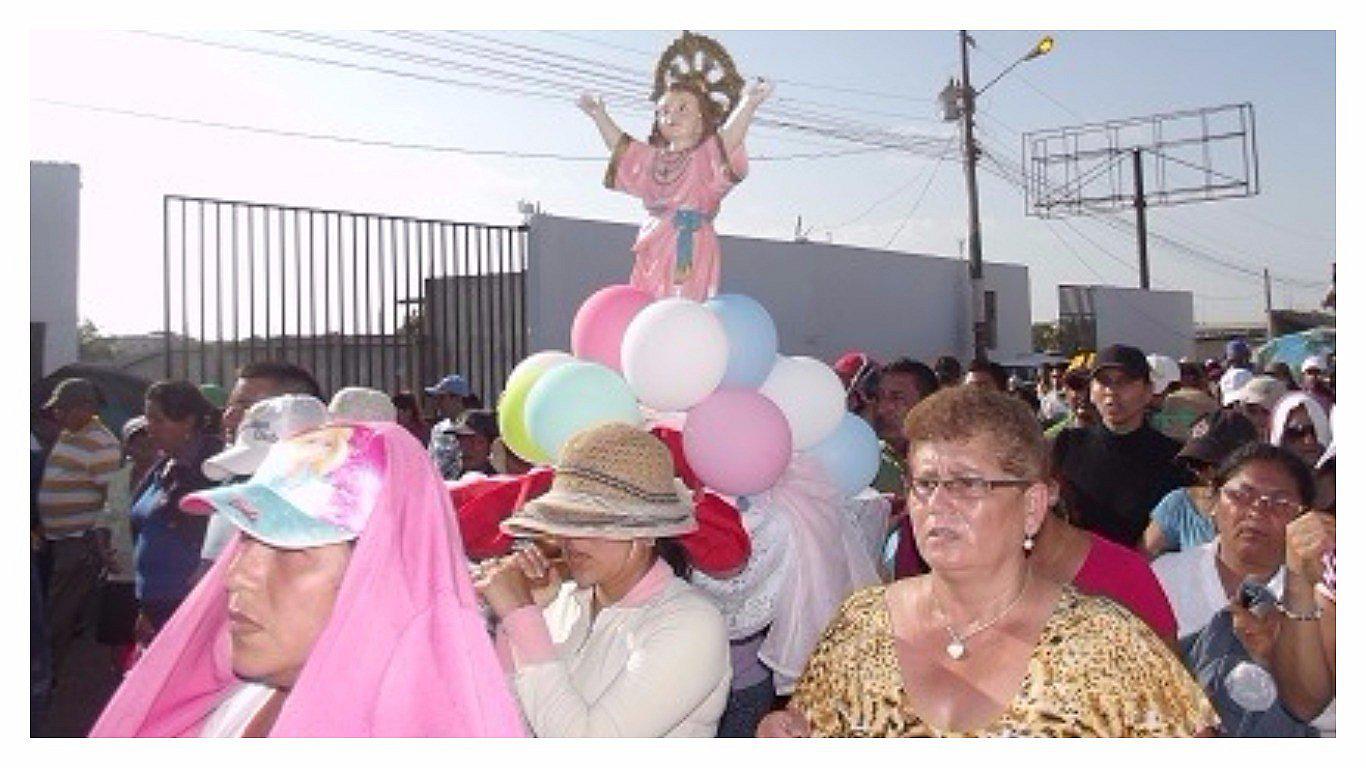 Hermandad de Vista Alegre celebra su festividad en honor del Divino Niño Jesús 
