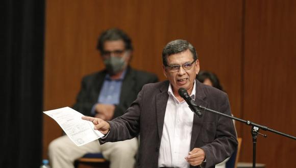 Humberto Cevallos expuso el plan de Perú Libre en el tema de salud. (Foto: Andrés Paredes / @photo.gec)