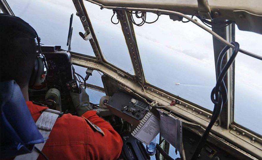 EgyptAir: Grecia participa en la búsqueda por mar de avión desaparecido