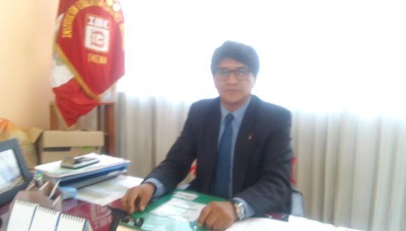 Docente Javier García fue designado como nuevo director de la UGEL Tacna el 13 de mayo por titular de la DRET.
