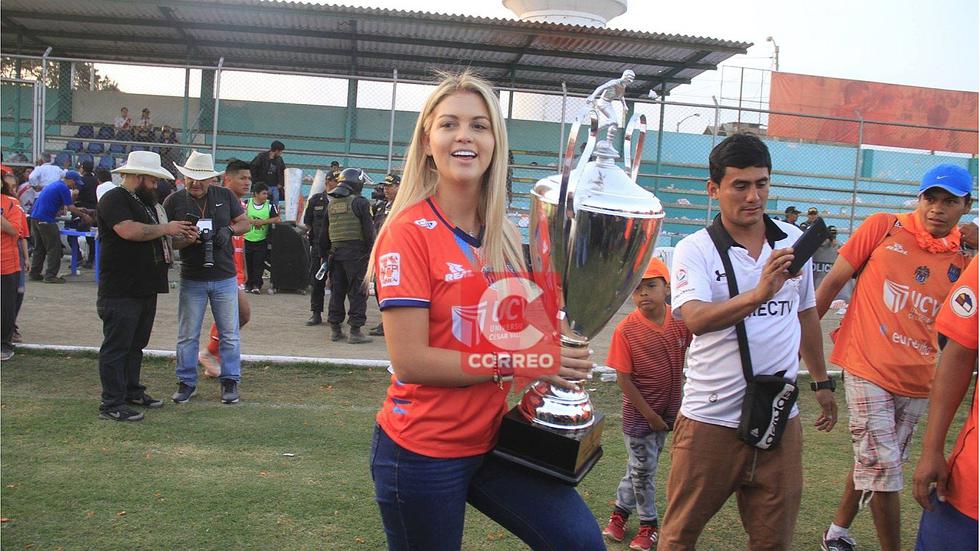 Brunella Horna celebró el ascenso de César Vallejo a Primera División (FOTOS)