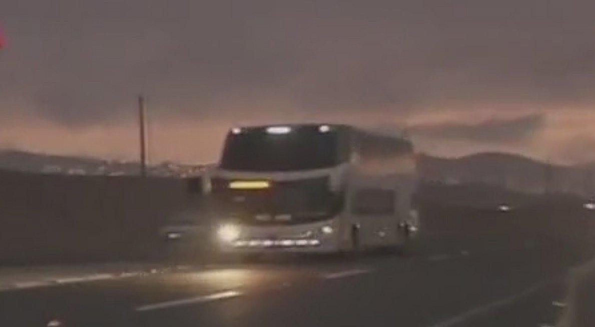 Buses de pasajeros circulan ya por variante de Pasamayo 