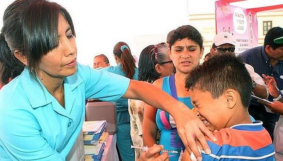 La Libertad: Salud intensifica vacunación contra neumonía por bajas temperaturas