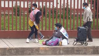 Madre coraje sale a las calles de Huancavelica a pedir ayuda
