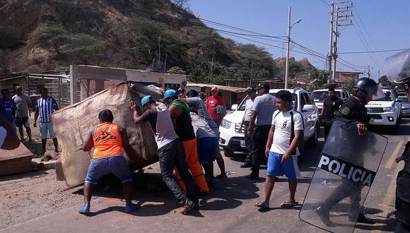 Pobladores de Bocapán bloquearon carretera