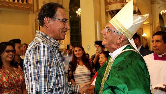 Presidente Vizcarra participó en primera misa del nuevo arzobispo de Lima Carlos Castillo