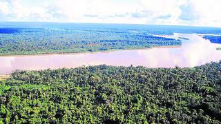 Instan que el Estado proteja los ríos de la Amazonía en el Perú