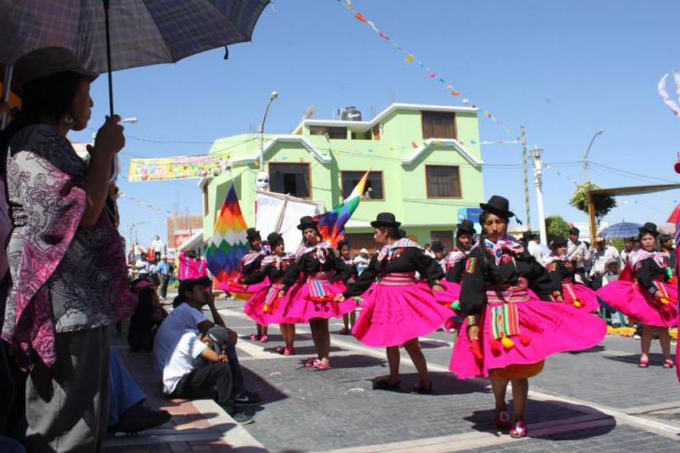 Locumba cerró los carnavales con vistoso pasacalle