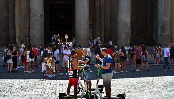 Para la directora de la OPS este es un recordatorio de que el combate contra la COVID-19 es una responsabilidad “compartida”.  (Foto: Vincenzo PINTO / AFP)