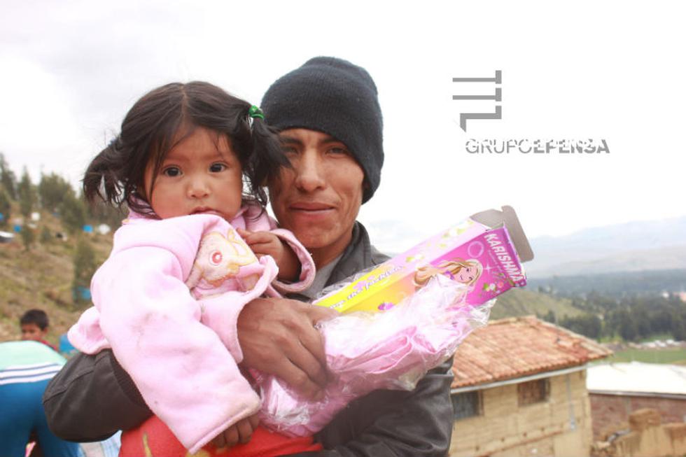 Escuadrón PNP y Correo llevaron amor y alegría a Chilca