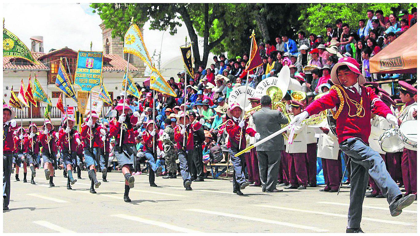 ​Con apoteósica procesión de la bandera, Concepción celebra su provincialización 