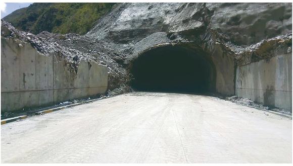 Luego de casi tres meses ​abren Túnel Yanango y por fin hay pase