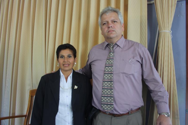 Luis Picón designa a nuevo titular de Educación