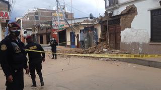 Cinco personas se salvan de milagro tras colapso de una casona en el centro de Huancayo