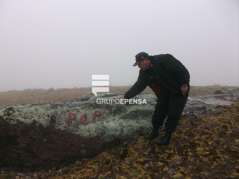 Con pintas y volantes subversivos exigen renuncia de autoridades