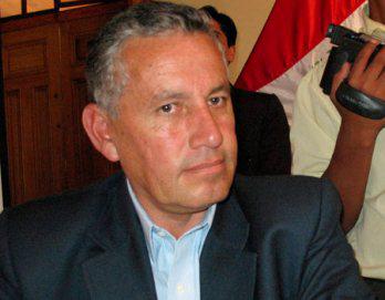 Salazar Morote no decide su postulación