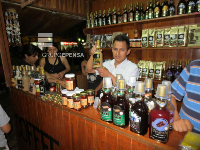 "Levanta pájaro muerto" y  "Rompe calzón ajeno", arrasan en feriado largo