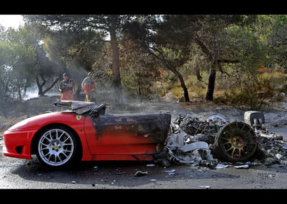 Argentino Ever Banega sale ileso del incendio de su Ferrari