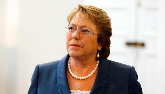 Bachelet estudia crear nueva Constitución chilena