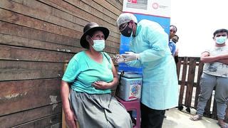 Avance en vacunación retrasa la tercera ola de coronavirus en Perú