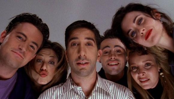 El elenco de "Friends", serie estadounidense producida  por Warner Bros. que duró 10 temporadas, de 1994 al 2004. (Foto: NBC)