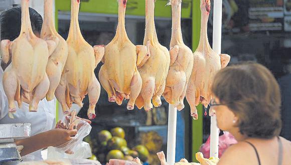 Alfonso Medrano, presidente de la Cámara de Comercio de La Libertad, informó que el kilo de pollo no debe costar más de 8.50 soles y exhorta a los minoristas a no especular con los precios.