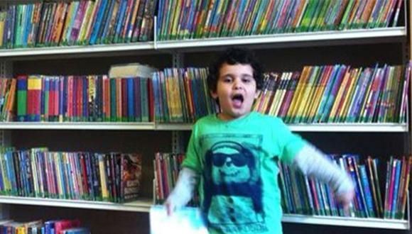 Niño de 4 años con el CI de Einstein ya ha leído 190 libros