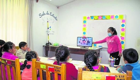 La modalidad de clases semipresencial se está llevando a cabo en 800 instituciones educativas rurales de todo el país.