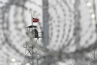 ​Turquía termina construcción de un muro de 556 km en su frontera con Siria