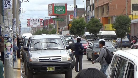 En El Tambo multarán con 308 soles a quienes se estacionen en zona rígida