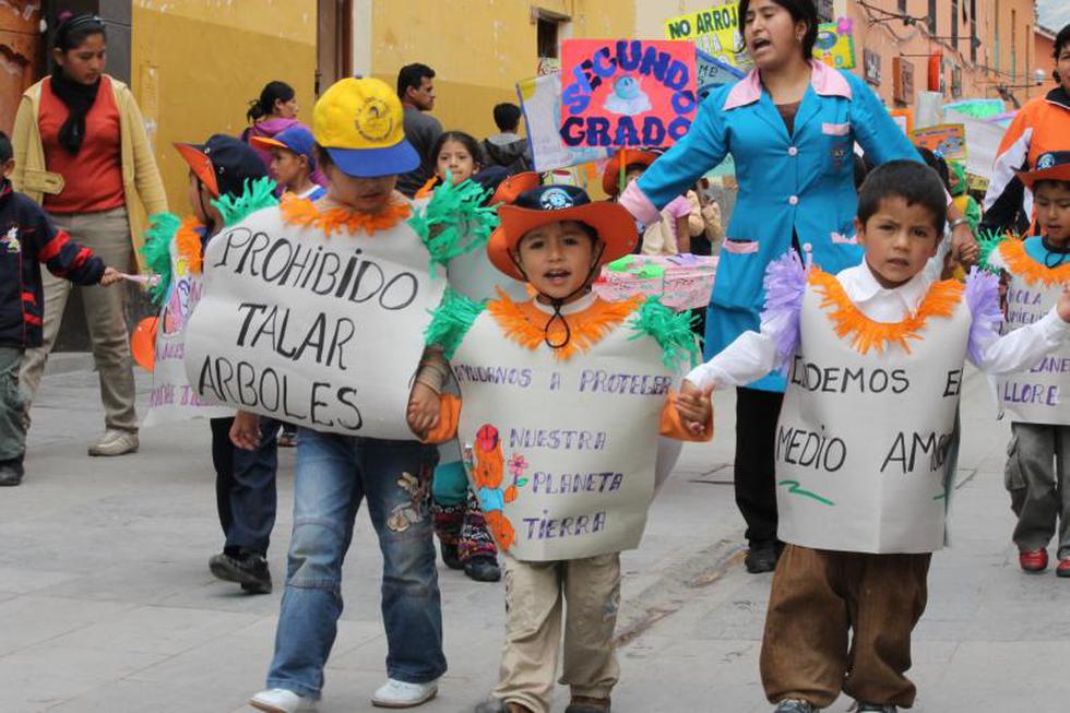 Ayacucho: Niños marchan por el cuidado del planeta