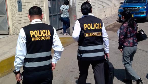 Agentes de la Dirección Contra la Corrupción de Tacna intervinieron en operativo. (Foto: Archivo GEC)