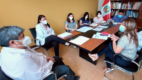 La congresista Magaly Ruiz se reunió con funcionarios de la Región.
