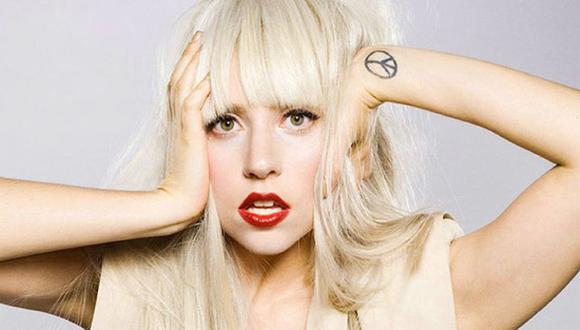 Lady Gaga "en shock" por infidelidad de Kristen Stewart a Robert Pattinson