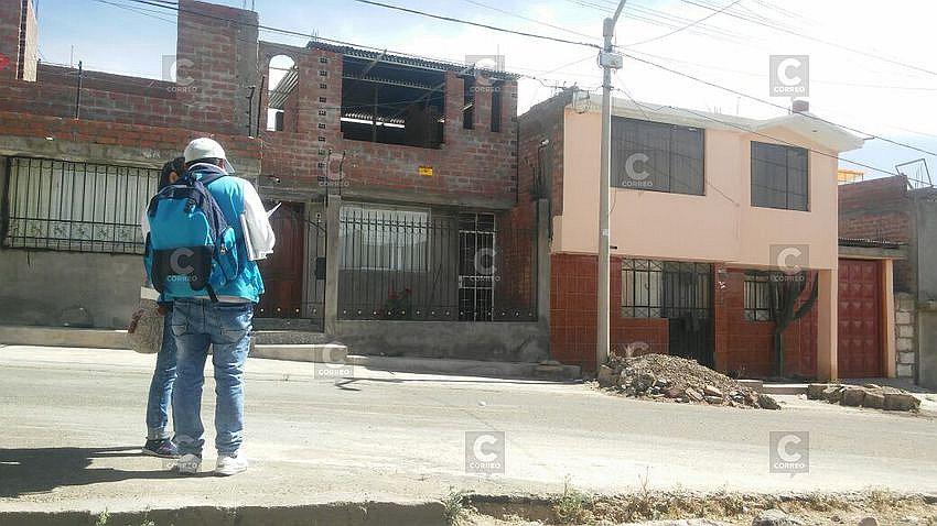 Censo 2017: Roban mochila a menor empadronador desde un taxi