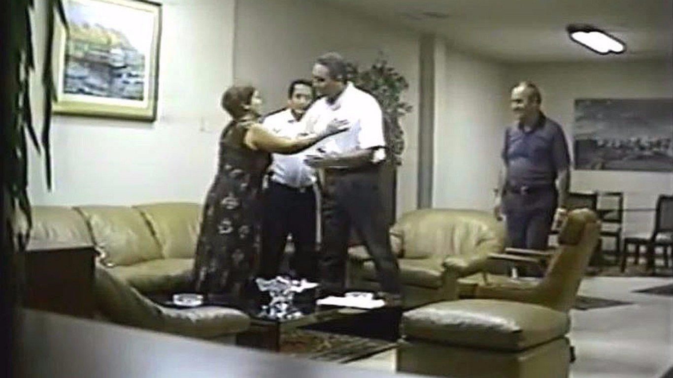 Vladivideos: 17 años de la emisión de cinta que inició derrumbe del último régimen de Fujimori (VIDEO)