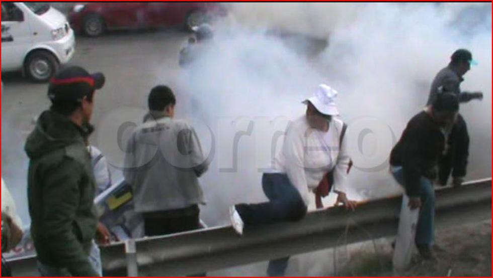 Palos, perdigones y bombas lacrimógenas en paro del Santa Isabel (VIDEO)