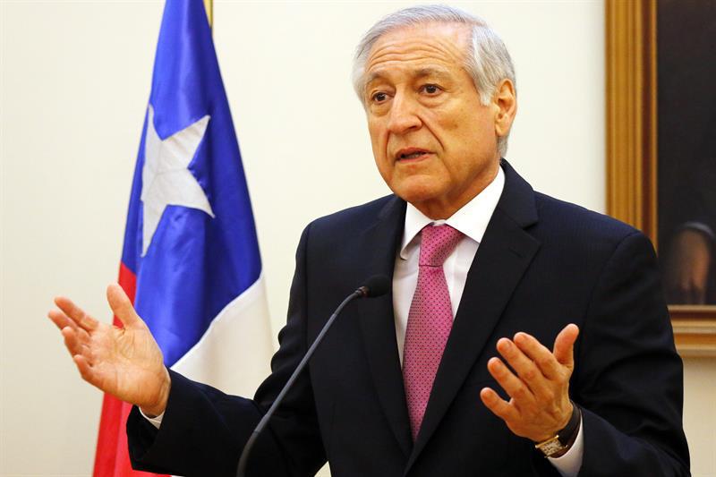 Canciller chileno dice que Bolivia quiere obtener territorio soberano 