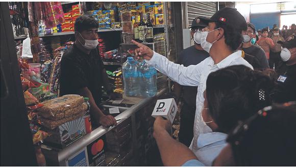 Multan a comerciantes que no están autorizados a vender durante la emergencia 