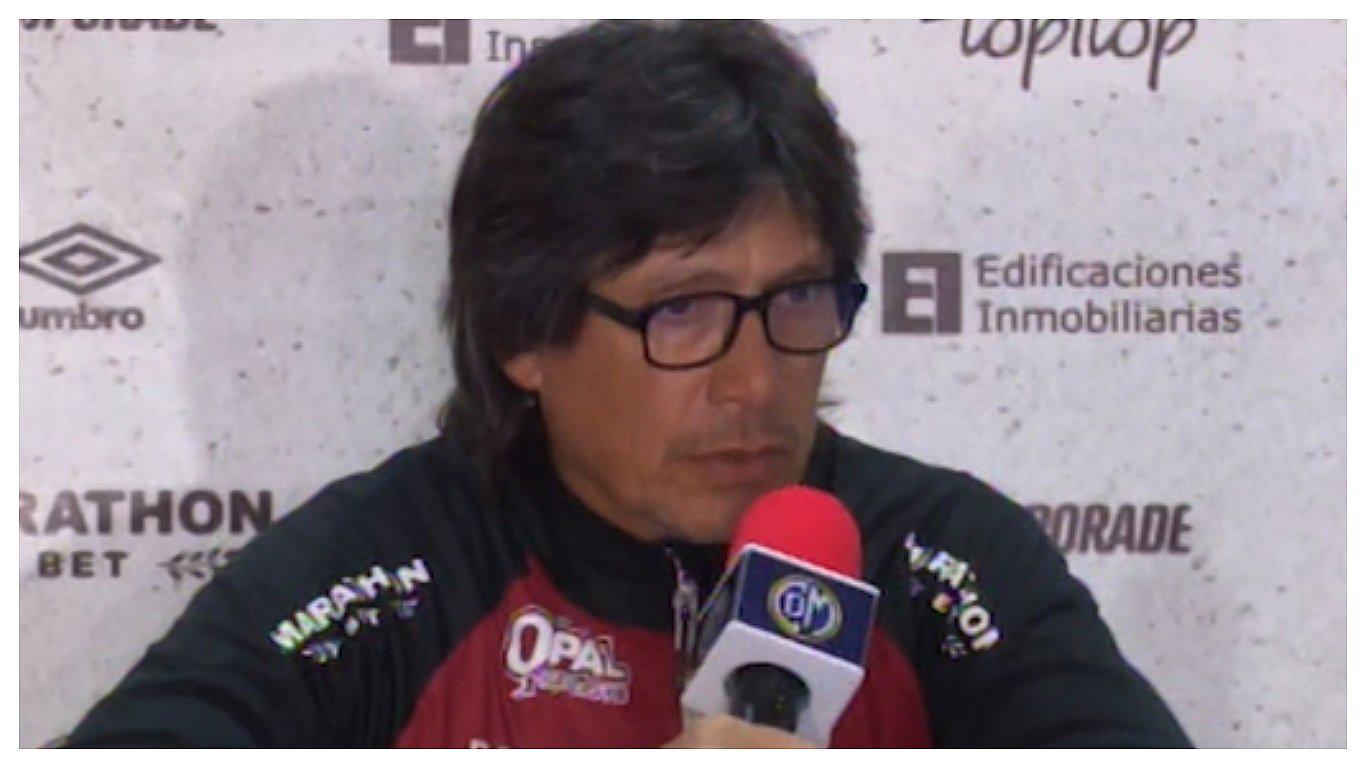 Municipal vs Universitario: Ángel Comizzo habló un minuto y cortó conferencia tras derrota (VIDEO) 