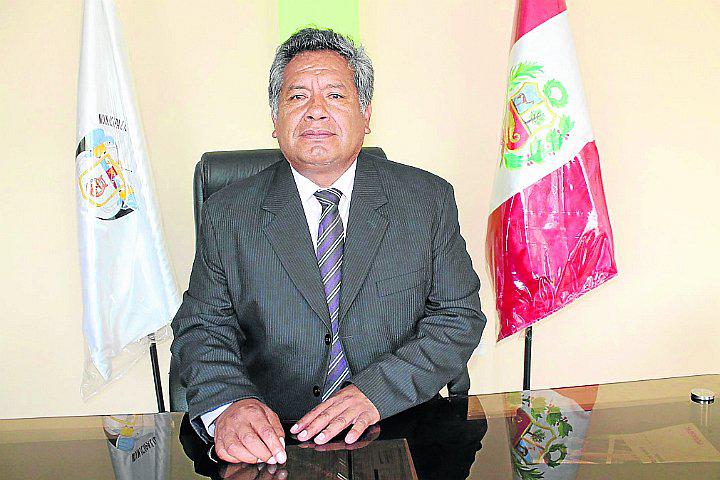 Vacancia del alcalde Alfonso Canales quedó al voto en el JNE