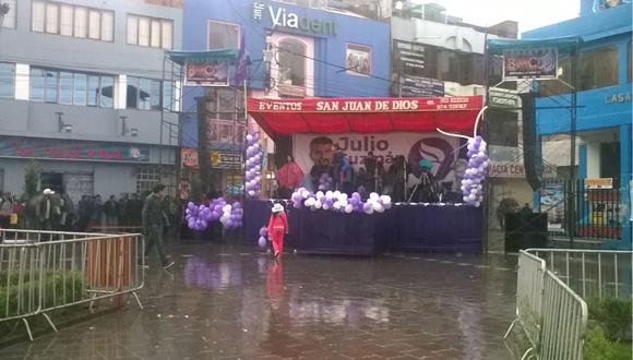 Elecciones 2016: Torrencial lluvia trunca mitin de Julio Guzmán en Puno