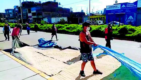 Chilca: Decomisan dos toneladas de quinua que eran secadas en la vía pública